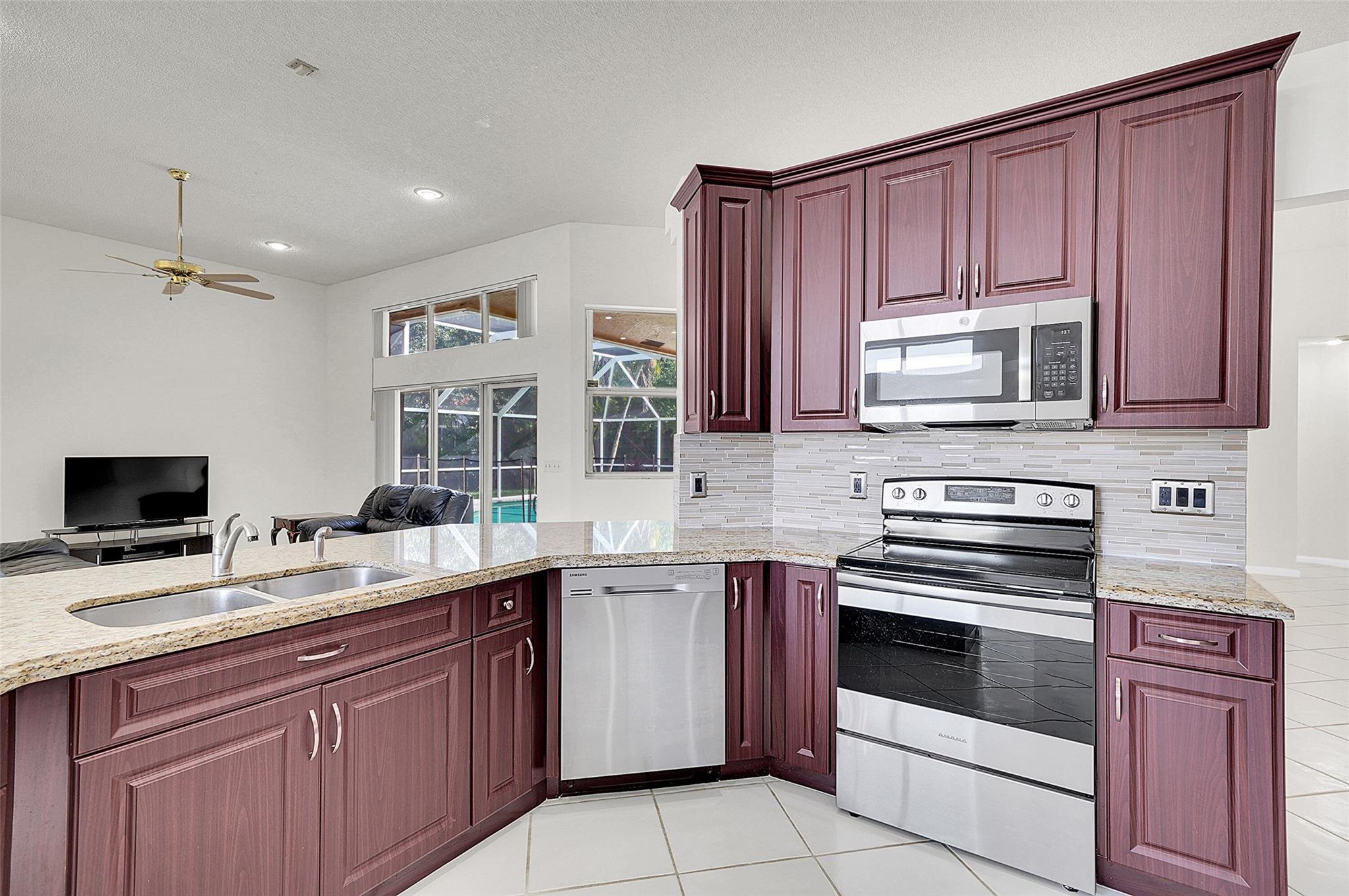 5743 NW 100th Way, Coral Springs, FL 33076