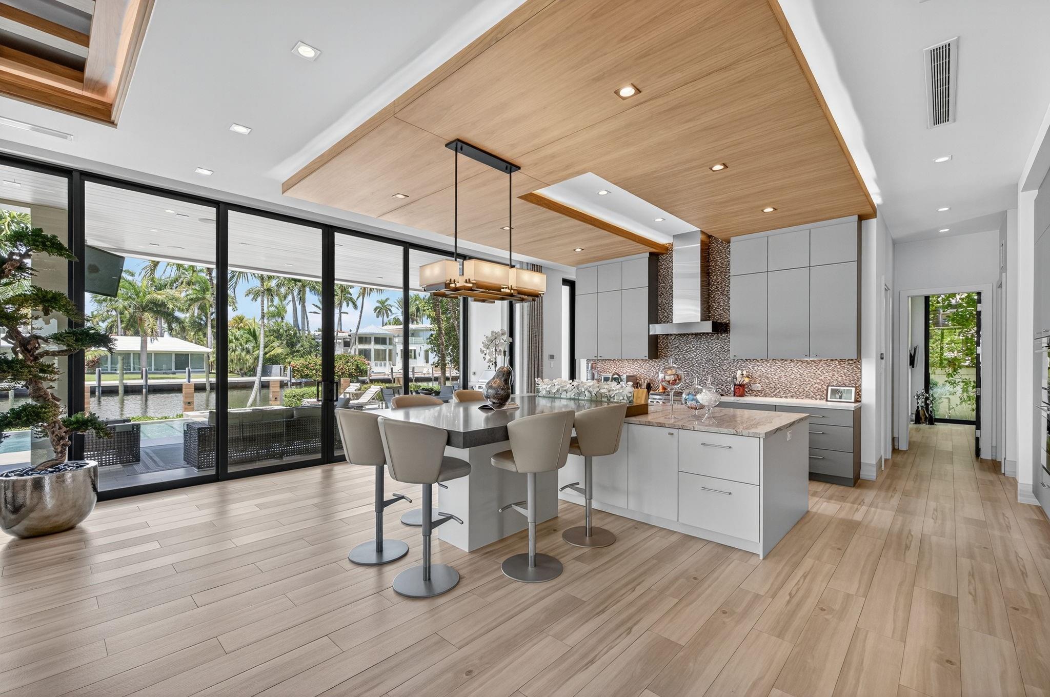 1 Royal Palm Drive, Fort Lauderdale, FL 33301