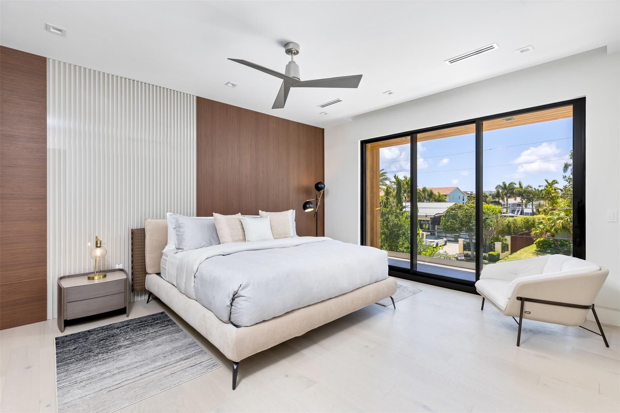 2733 NE 16th Street, Fort Lauderdale, FL 33304