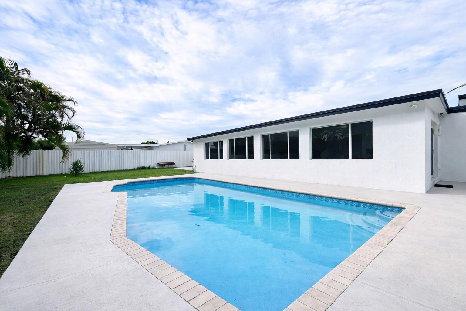 16125 SW 98th Court, Miami, FL 33157