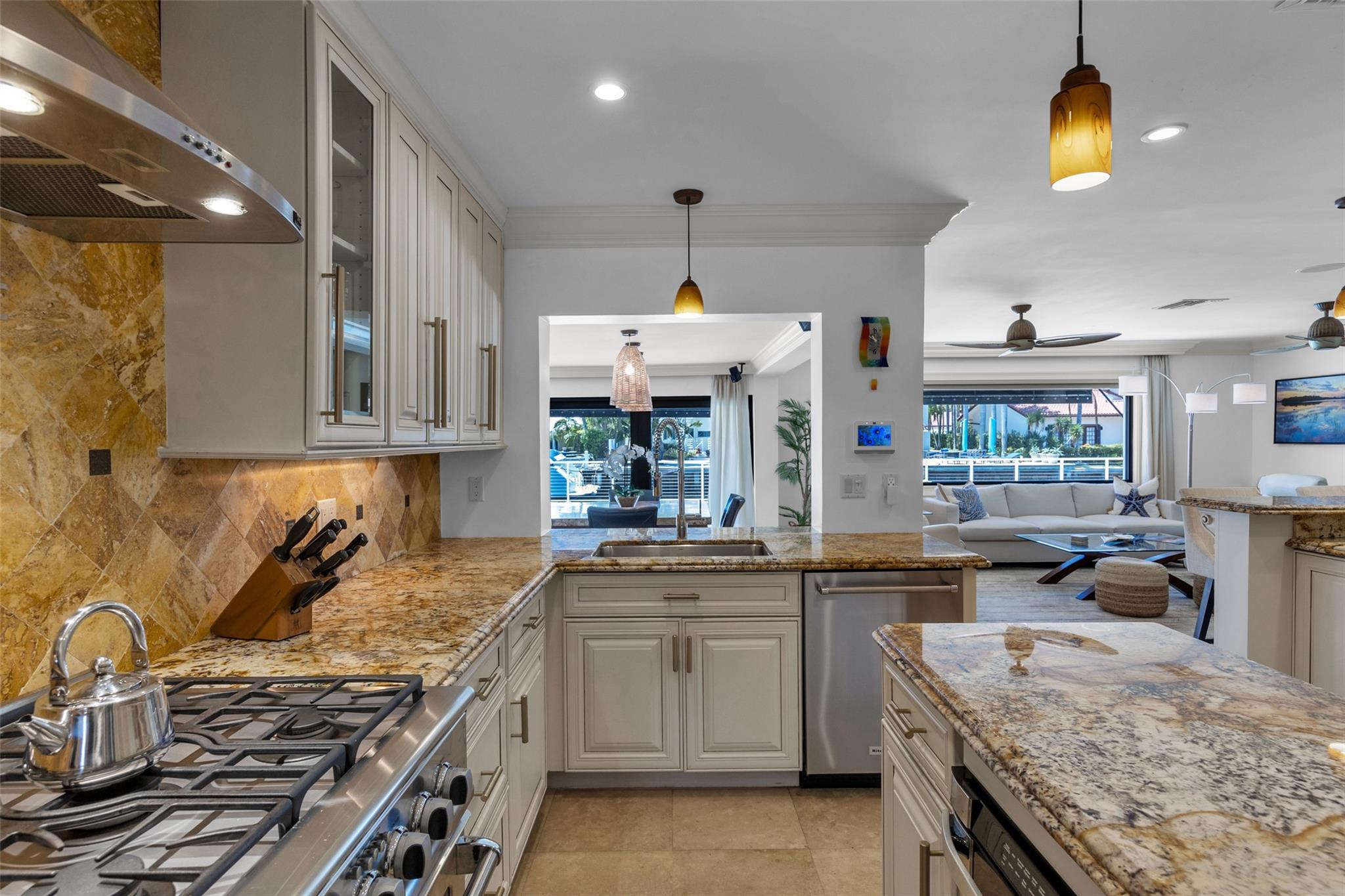 633 4th Key Drive, Fort Lauderdale, FL 33304