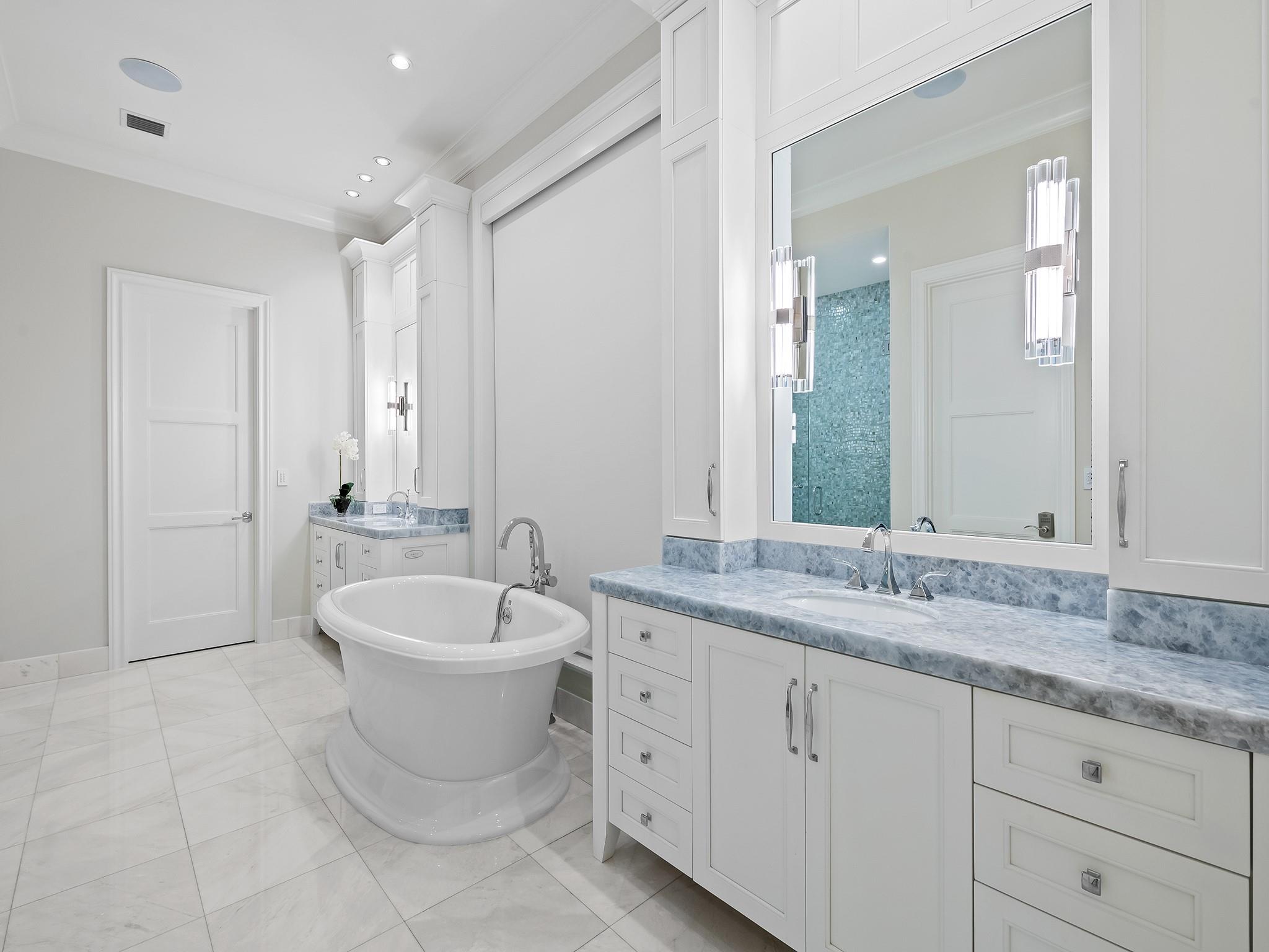 1110 SE 4th Street, Fort Lauderdale, FL 33301