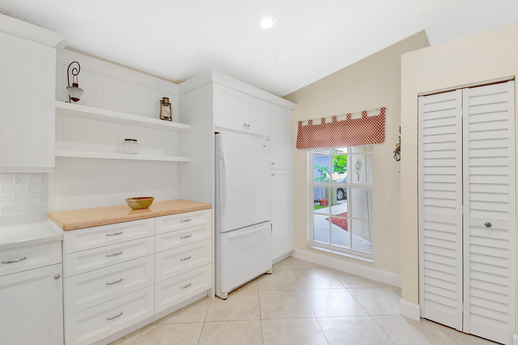 Photo for 134 E Riverbend Drive, Sunrise, FL 33326 - Listing #FX-10503326 134 E Riverbend Drive, Sunrise, FL 33326