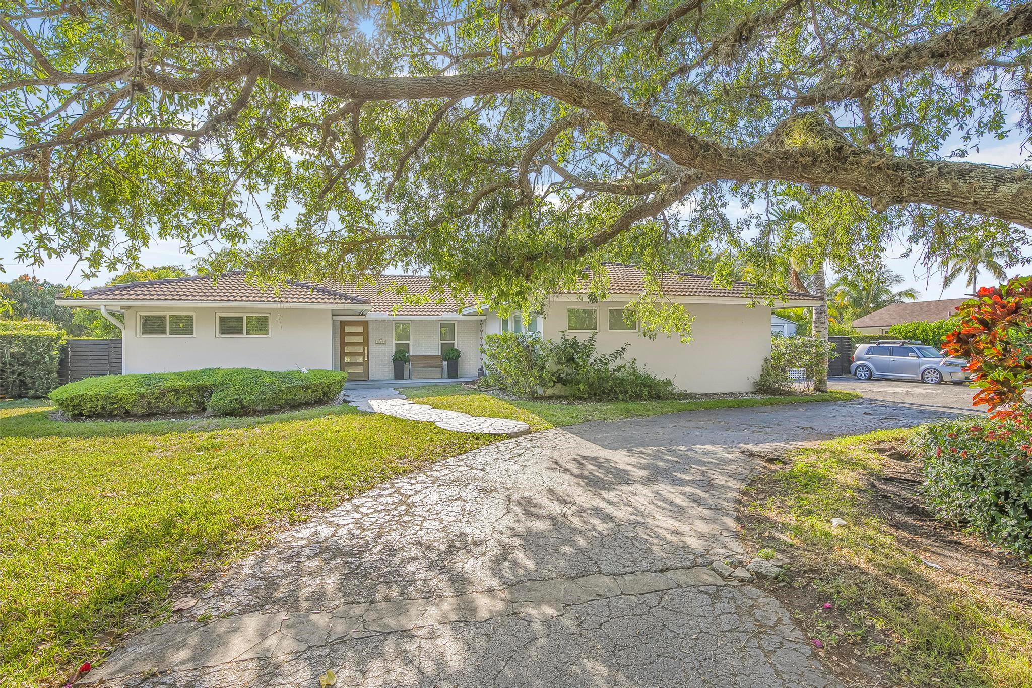 Photo for 12230 SW 102nd Avenue, Miami, FL 33176 - Listing #FX-10501001 12230 SW 102nd Avenue, Miami, FL 33176
