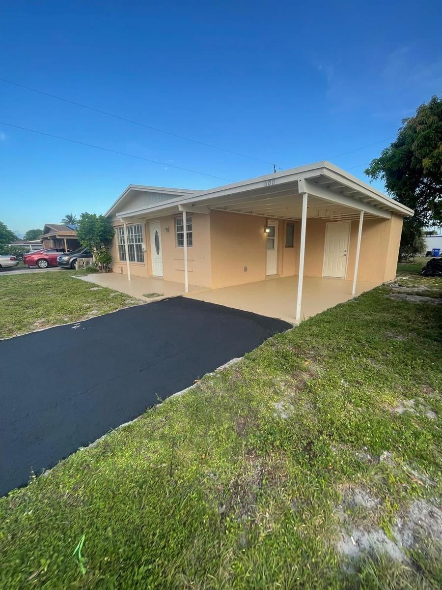 Photo for 688 NW 21st Street, Pompano Beach, FL 33060 - listing #FX-10530358 688 NW 21st Street, Pompano Beach, FL 33060