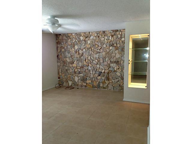 Photo for 10762 La Placida Drive, 305, Coral Springs, FL 33065 - listing #FX-10535458 10762 La Placida Drive, 305, Coral Springs, FL 33065