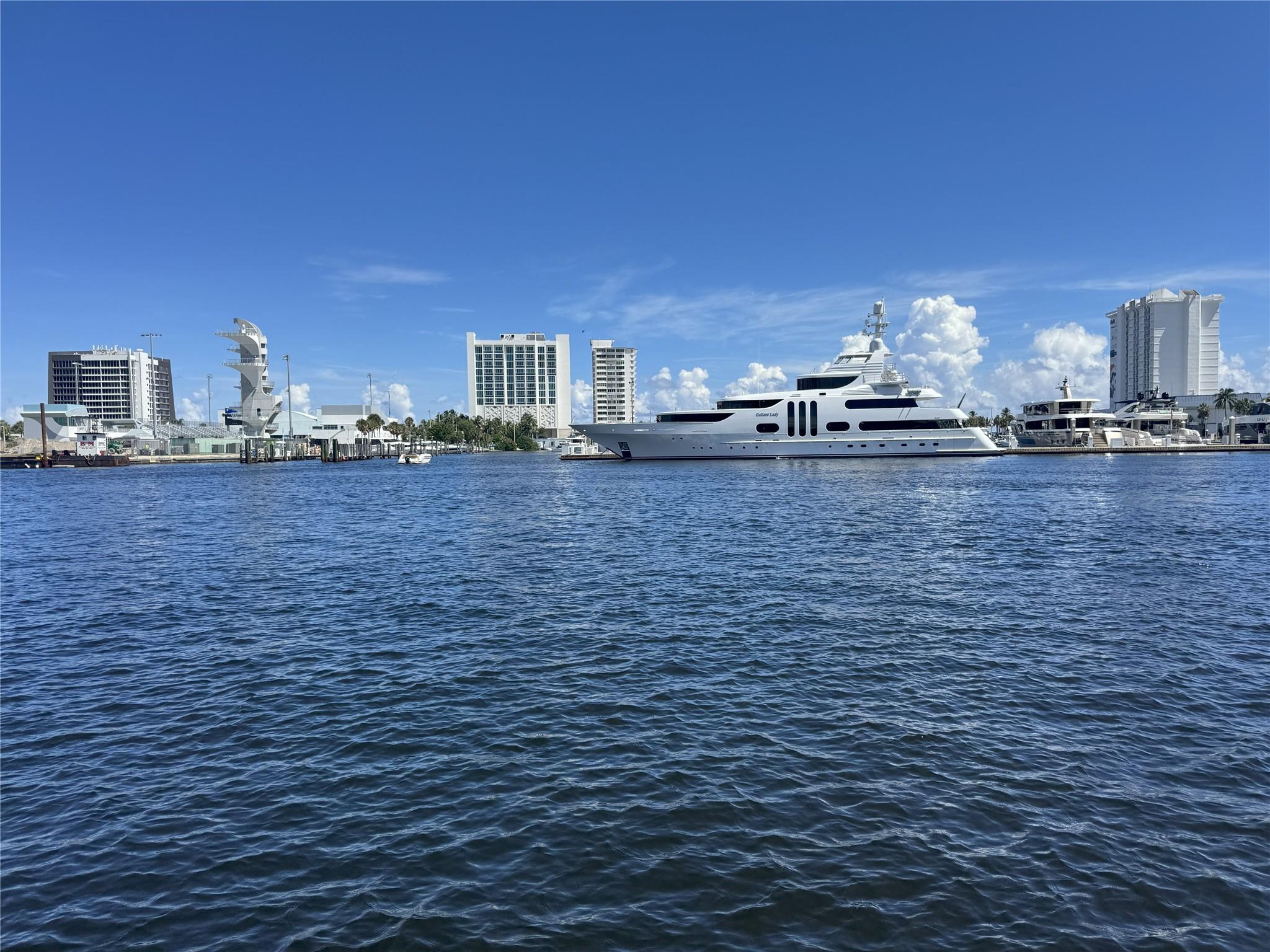 615 Idlewyld Drive, Fort Lauderdale, FL 33301