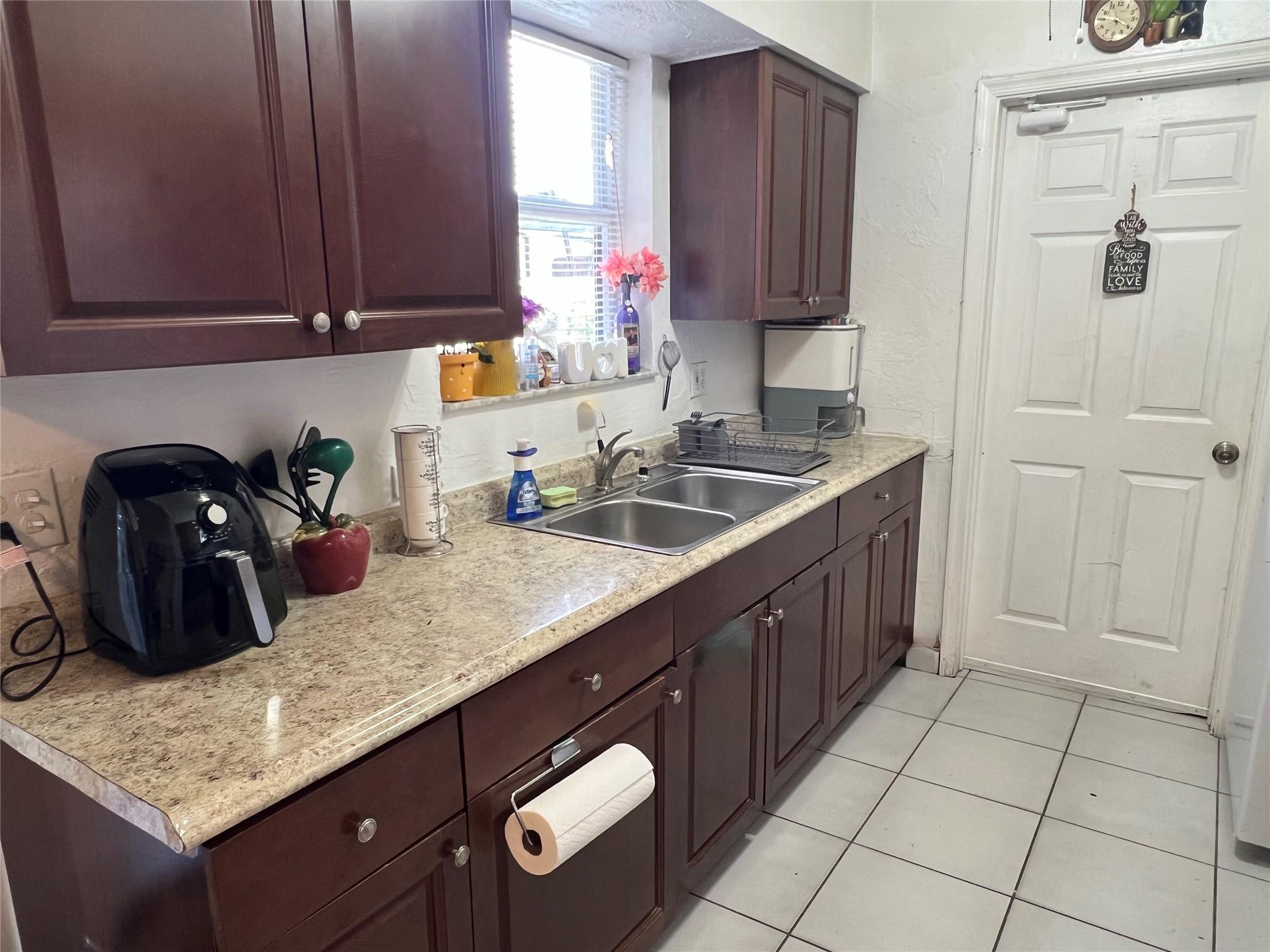 Photo for 5751 SW 54th Avenue, Davie, FL 33314 - Listing #FX-10520099 5751 SW 54th Avenue, Davie, FL 33314