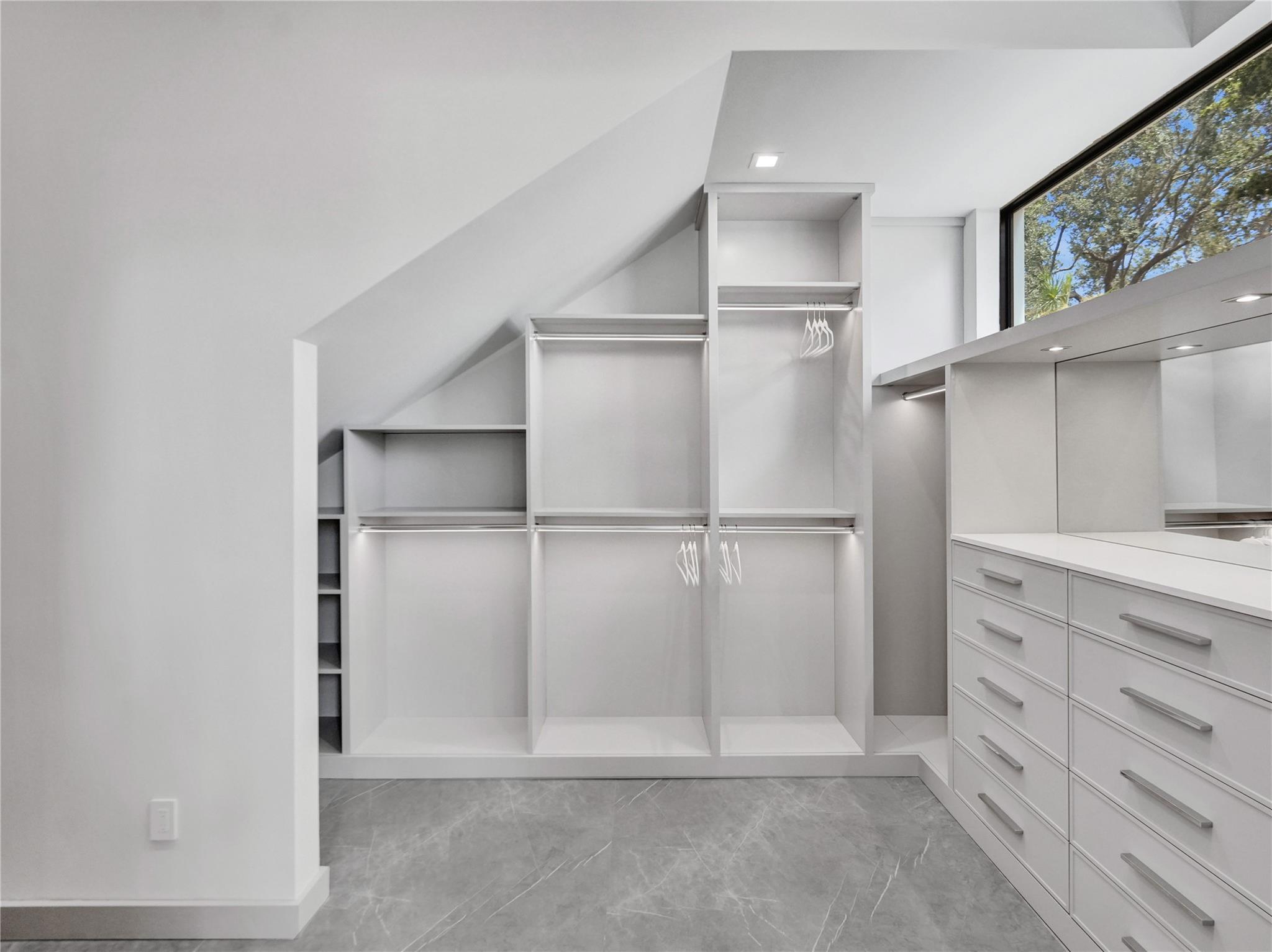 7 Seneca Road, Sea Ranch Lakes, FL 33308