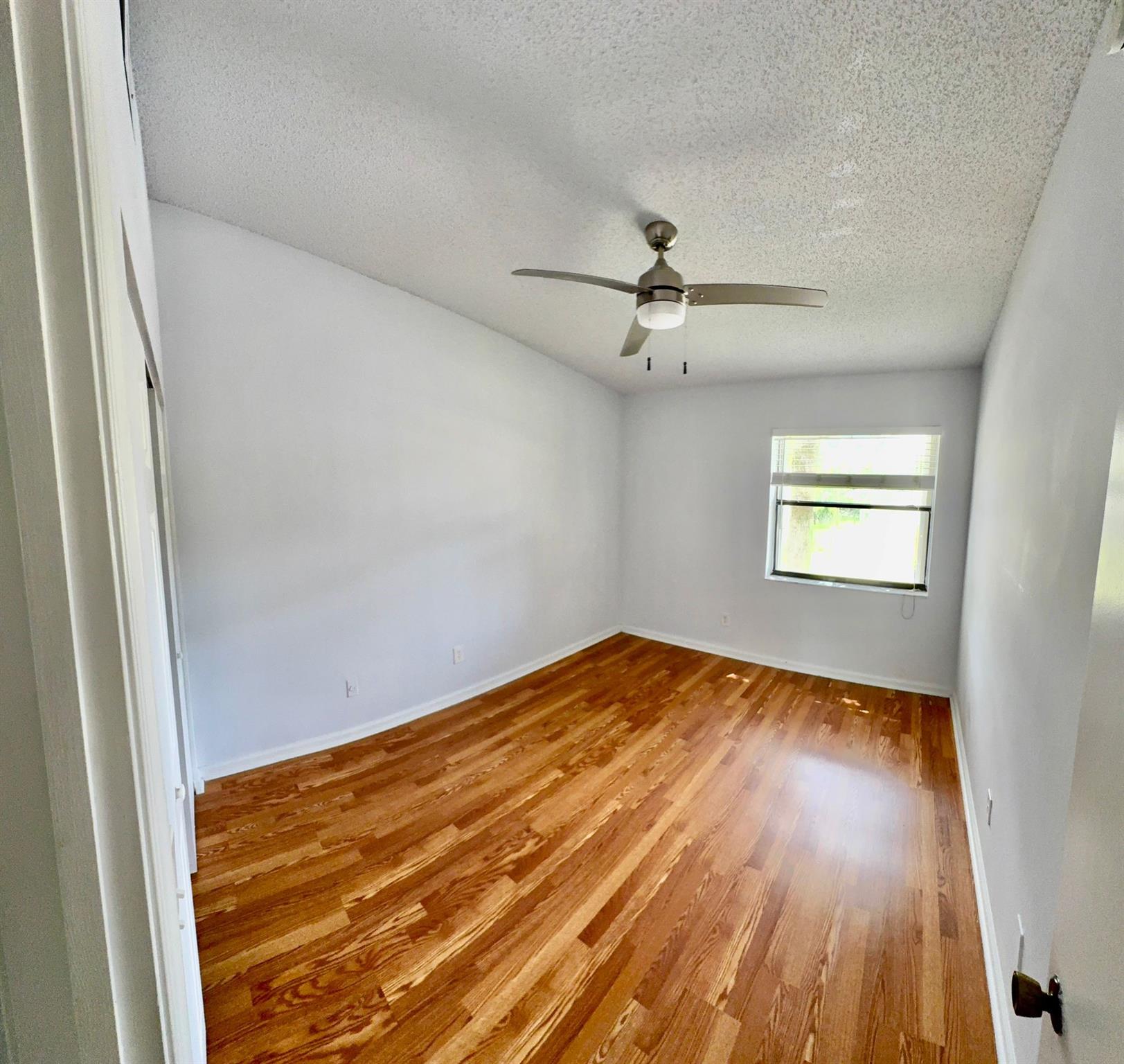 9657 N Riverside Drive 5H, Coral Springs, FL 33071