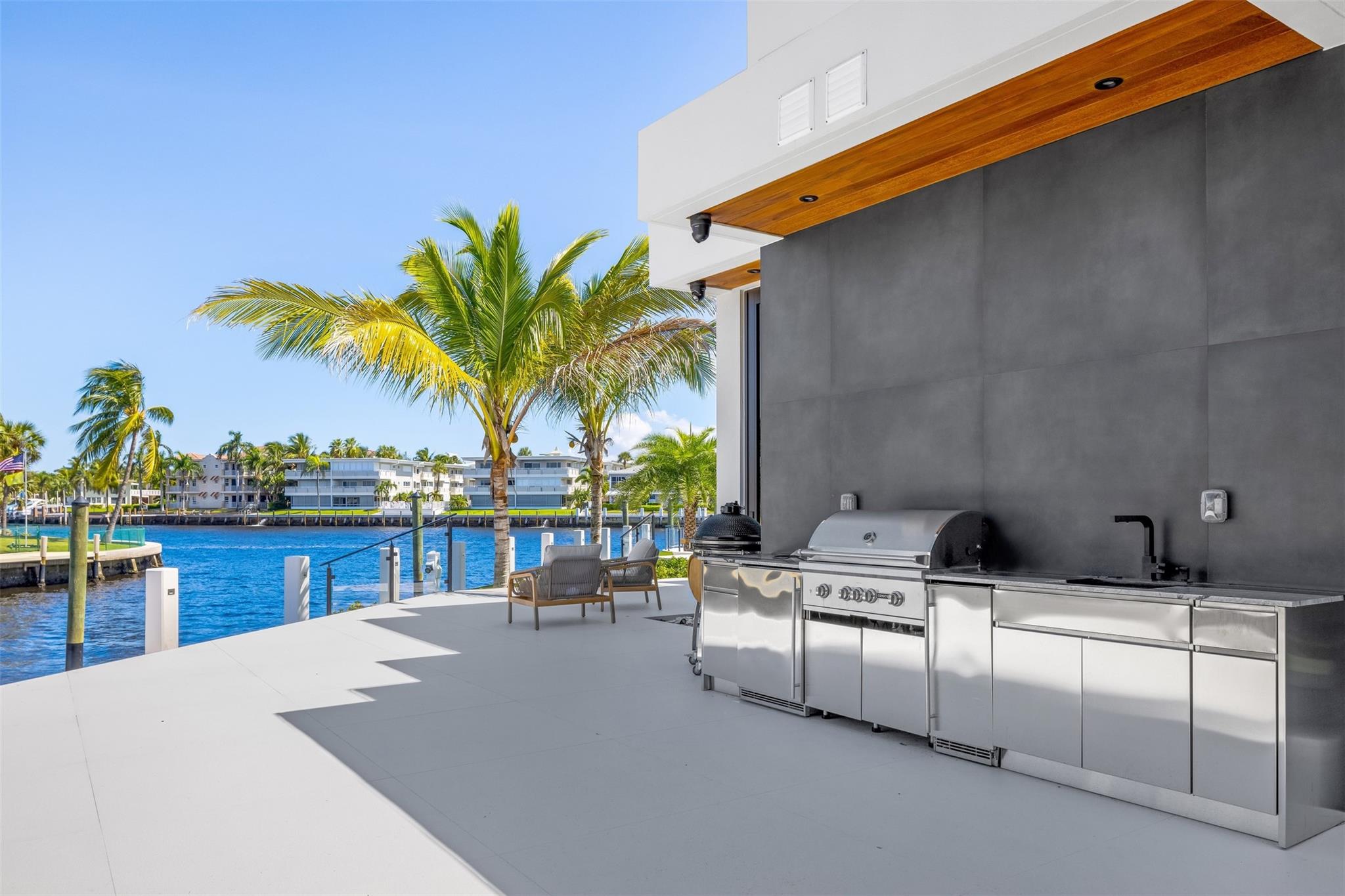 1555 SE 14th Court, Deerfield Beach, FL 33441