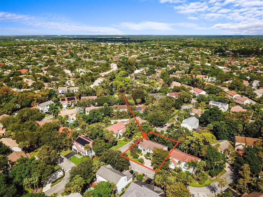 7501 Red Bay Place, Coral Springs, FL 33065