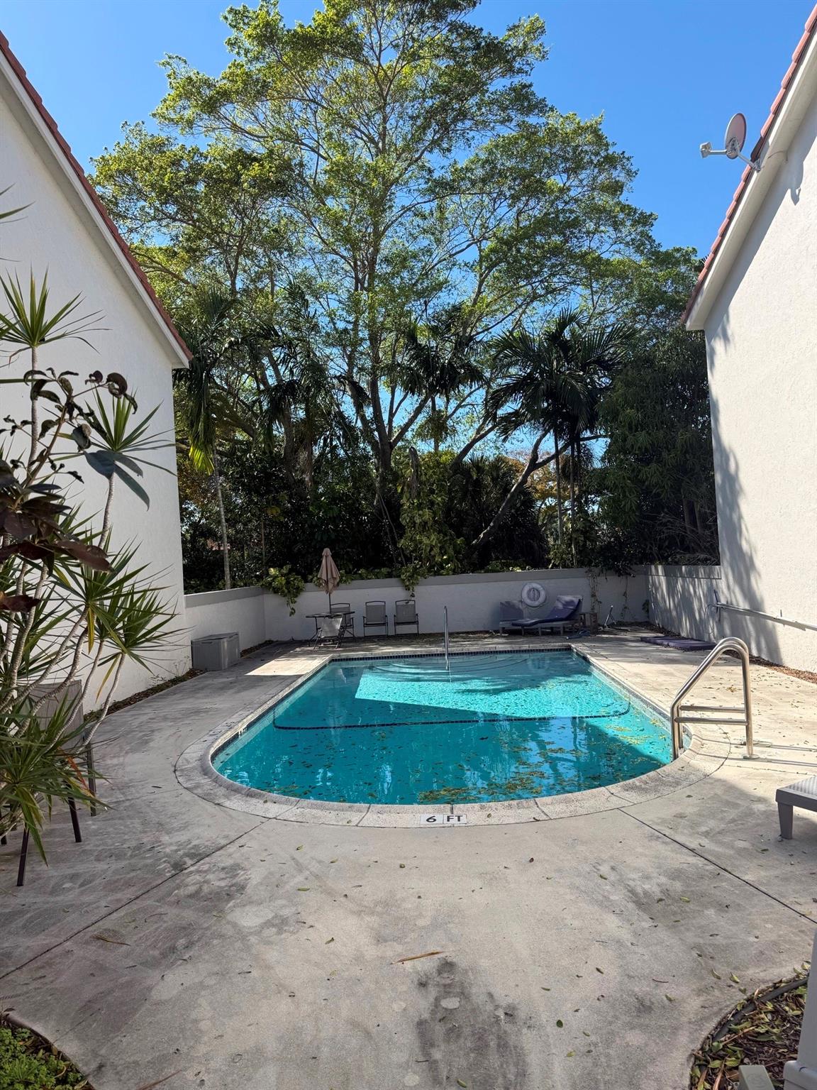 9520 SW 1st Place 6B, Coral Springs, FL 33071