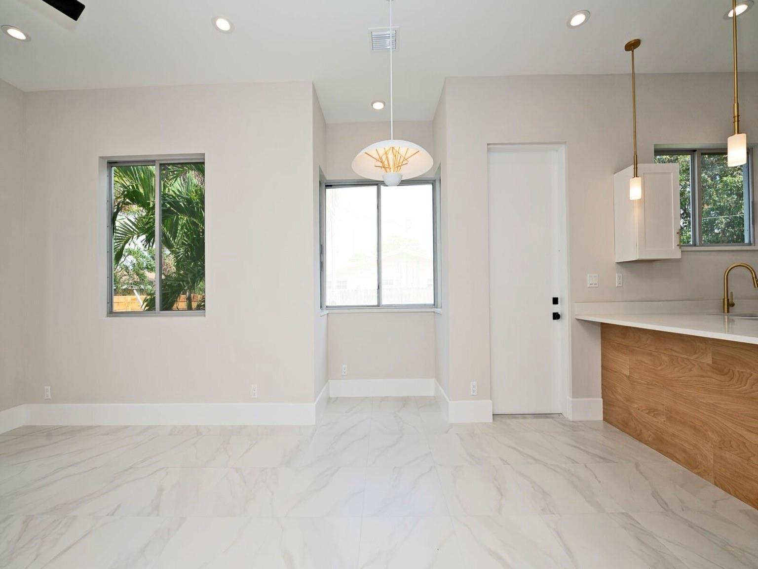 560 NW 12th Street, Fort Lauderdale, FL 33311