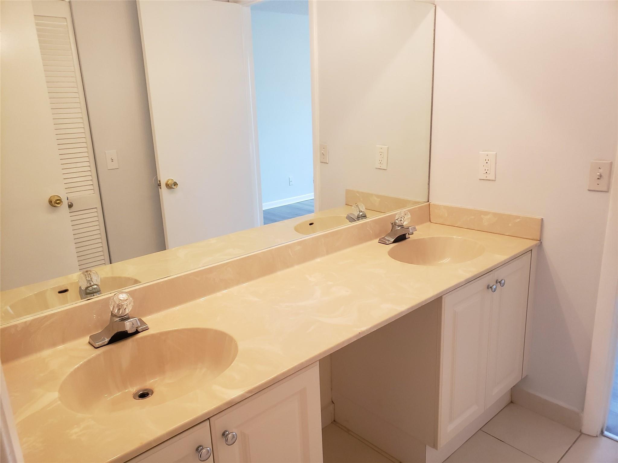 12252 Royal Palm Boulevard B - 3, Coral Springs, FL 33065