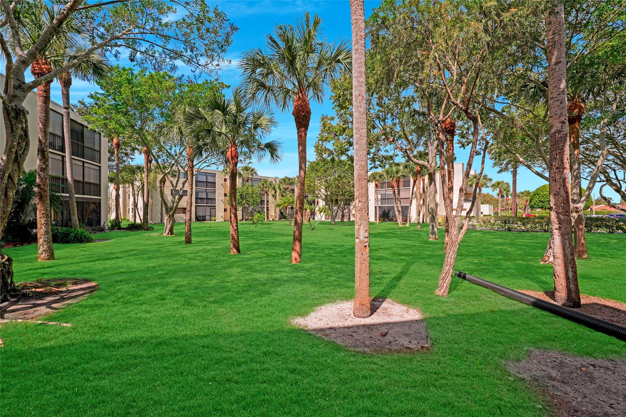 Photo for 5100 Las Verdes Circle, 114, Delray Beach, FL 33484 - Listing #FX-10509010 5100 Las Verdes Circle, 114, Delray Beach, FL 33484