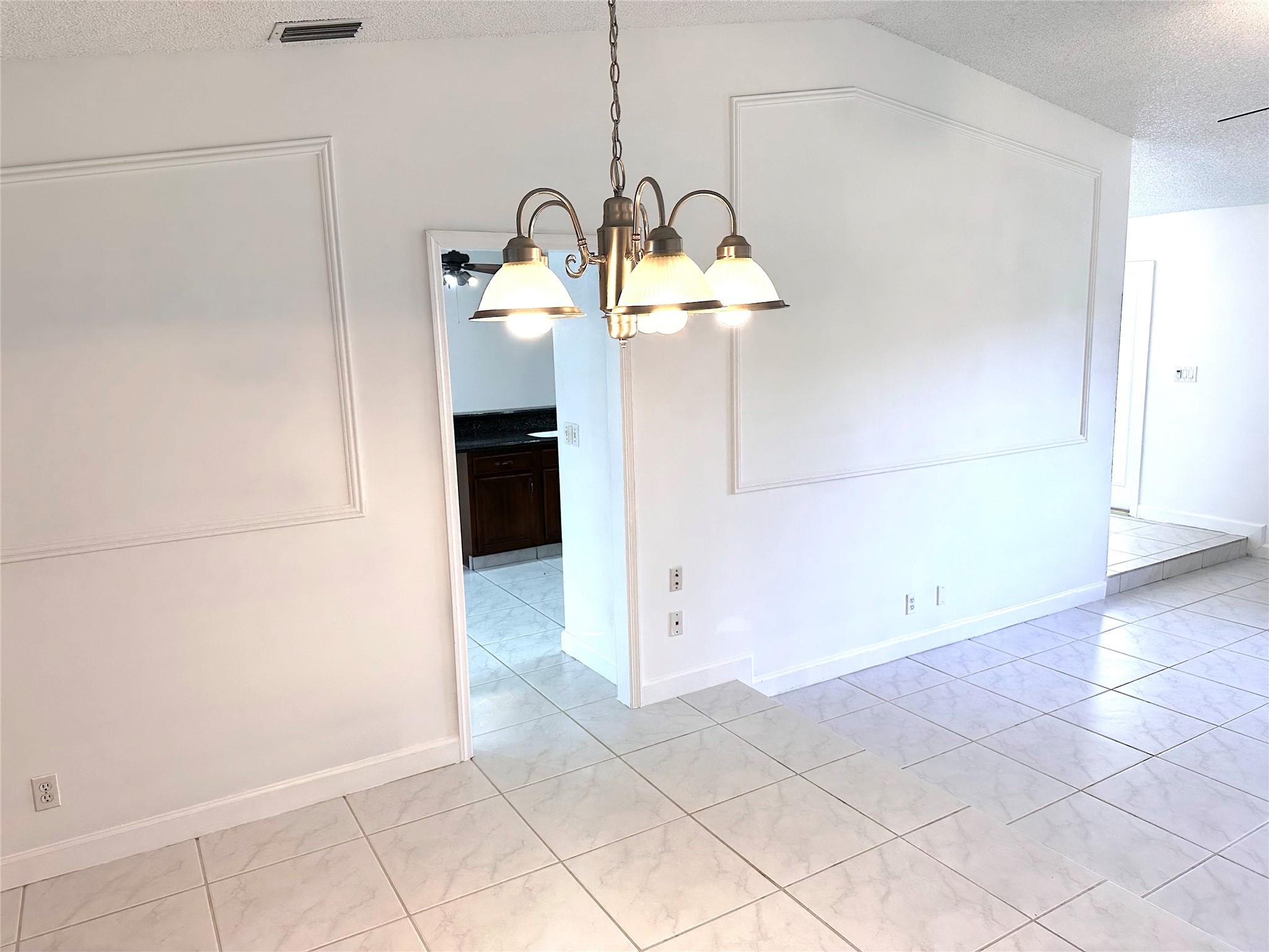 676 NW 107th Lane, Coral Springs, FL 33071