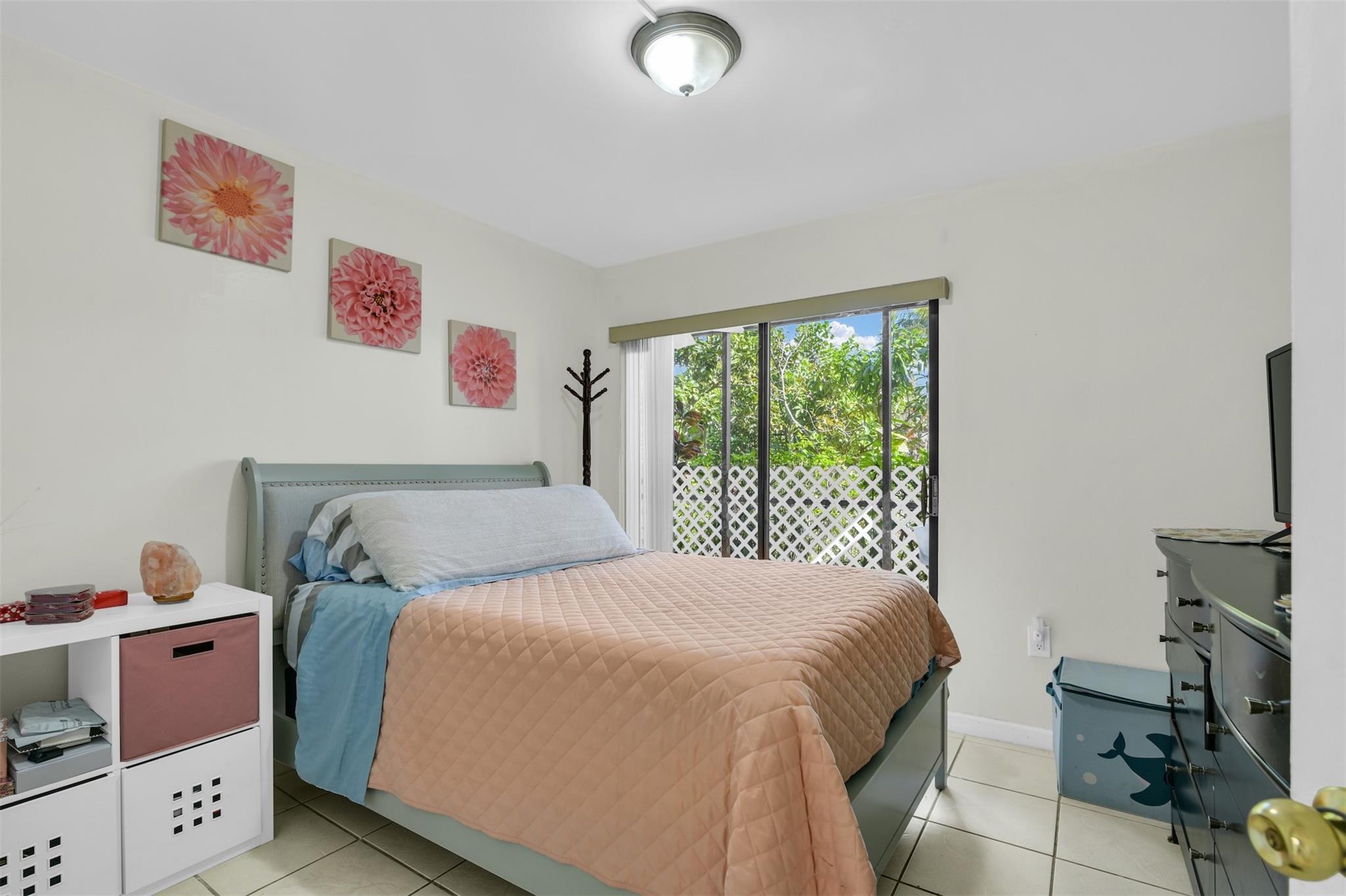Photo for 935 NE 199th Street, 103-16, Miami, FL 33179 - Listing #FX-10489741 935 NE 199th Street, 103-16, Miami, FL 33179