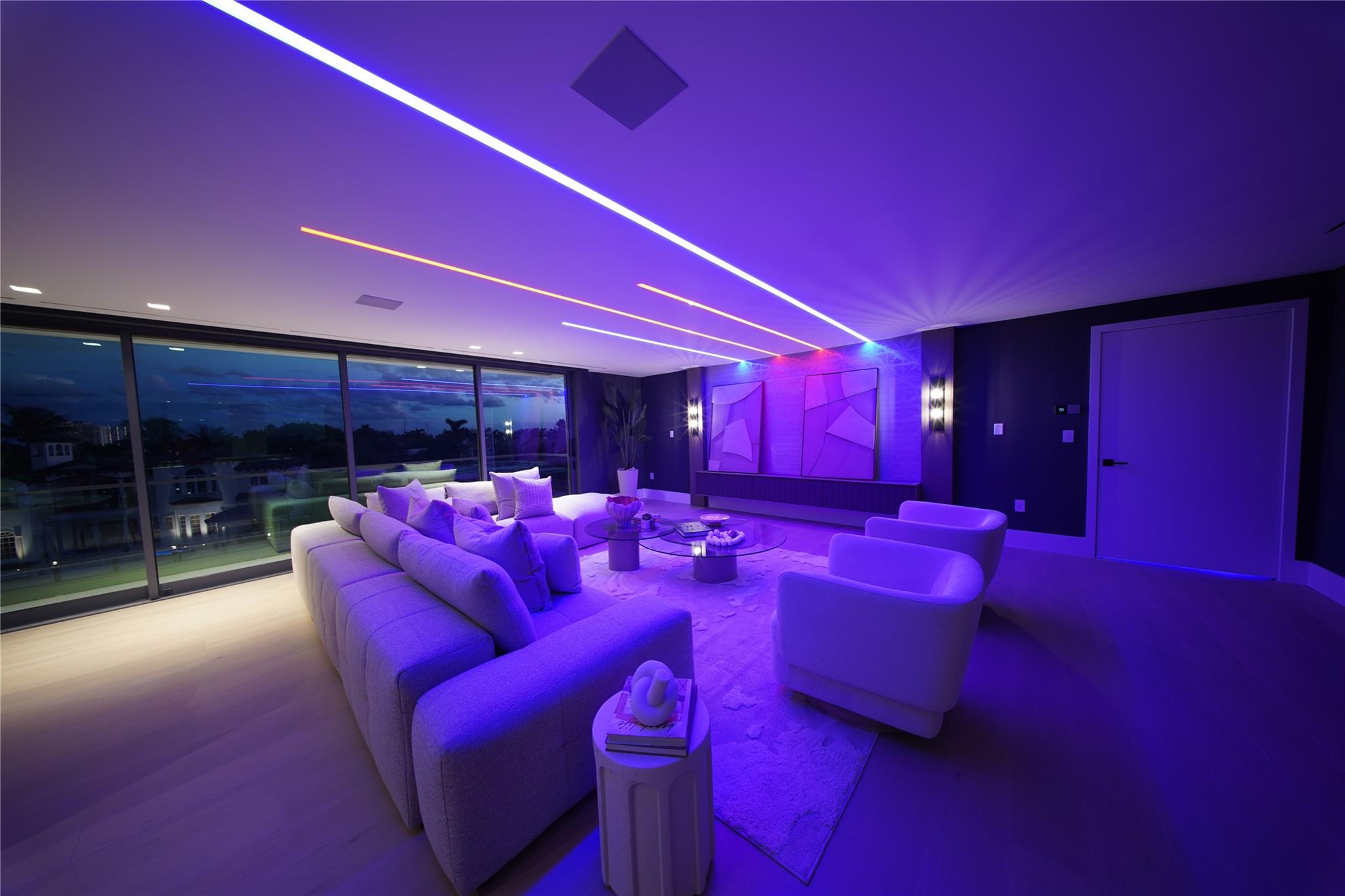 2880 NE 28th Street, Fort Lauderdale, FL 33306