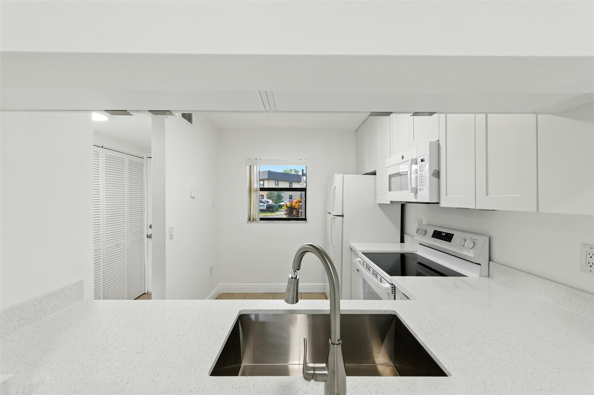 Photo for 141 NW 93rd Avenue, 141 141, Pembroke Pines, FL 33025 - listing #FX-10537141 141 NW 93rd Avenue, 141 141, Pembroke Pines, FL 33025