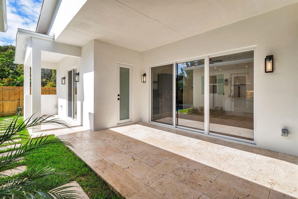 Shower Steam Room/Patio/Great Room