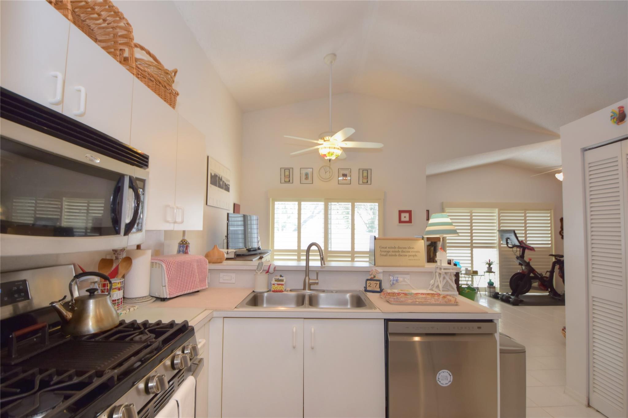 Photo for 98 Gables Boulevard, Weston, FL 33326 - Listing #FX-10506101 98 Gables Boulevard, Weston, FL 33326
