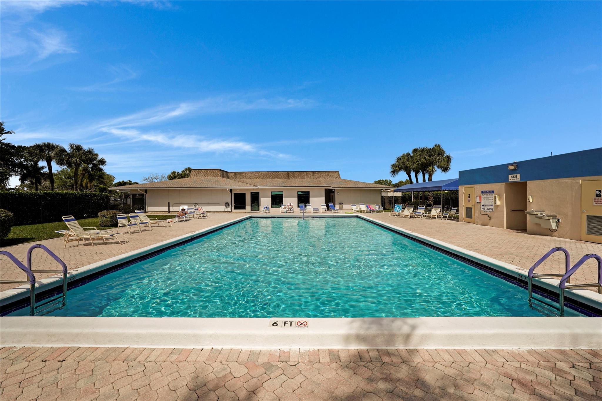 Photo for 5100 Las Verdes Circle, 114, Delray Beach, FL 33484 - Listing #FX-10509010 5100 Las Verdes Circle, 114, Delray Beach, FL 33484