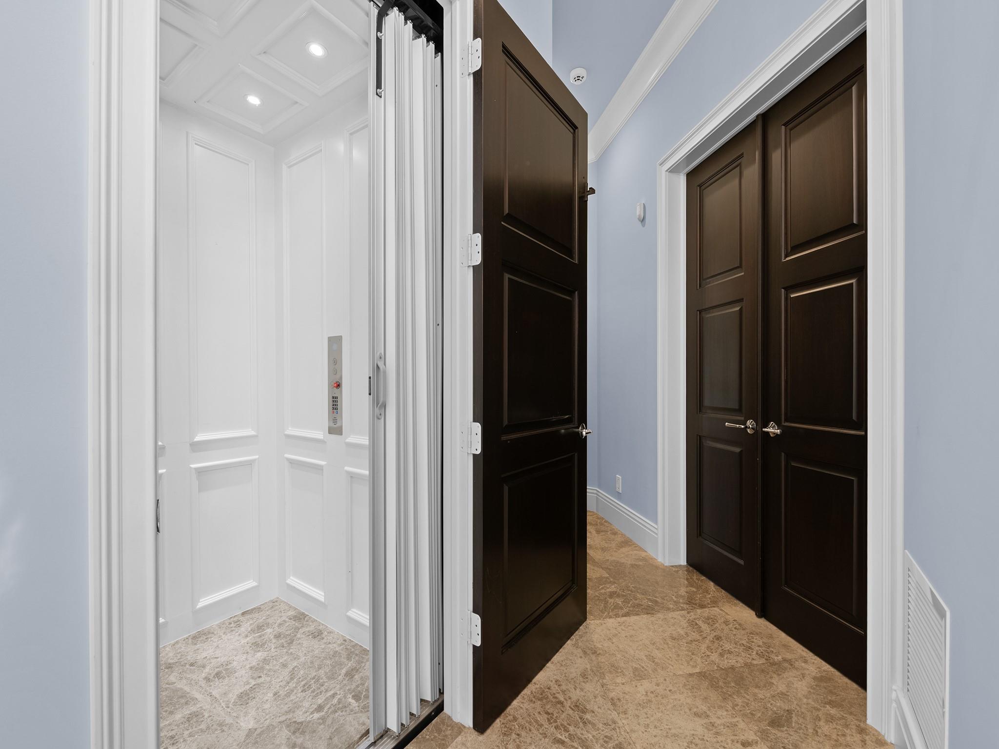 2319 NE 28th Street, Lighthouse Point, FL 33064