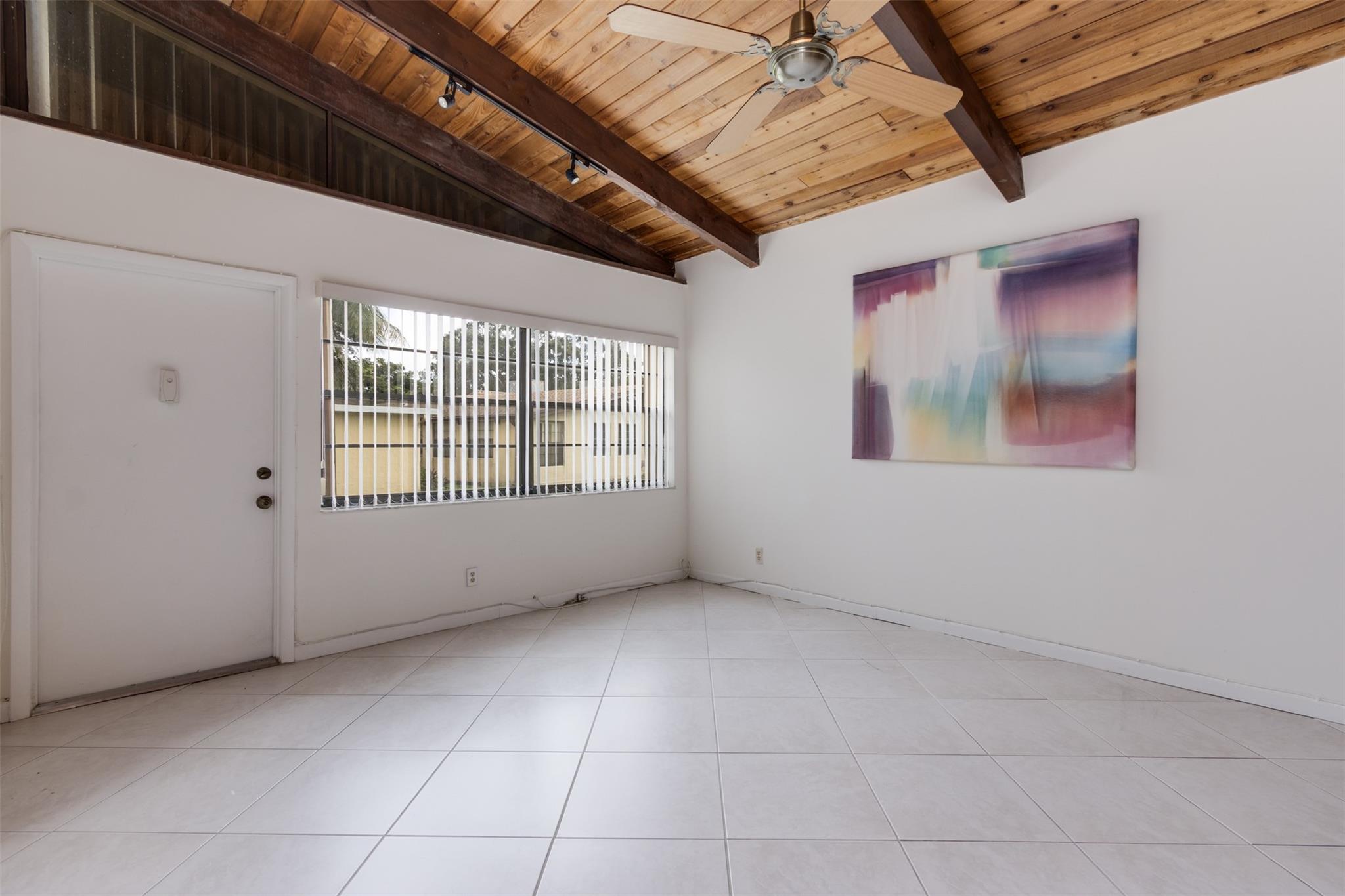 450 Briarwood Circle 2, Hollywood, FL 33024