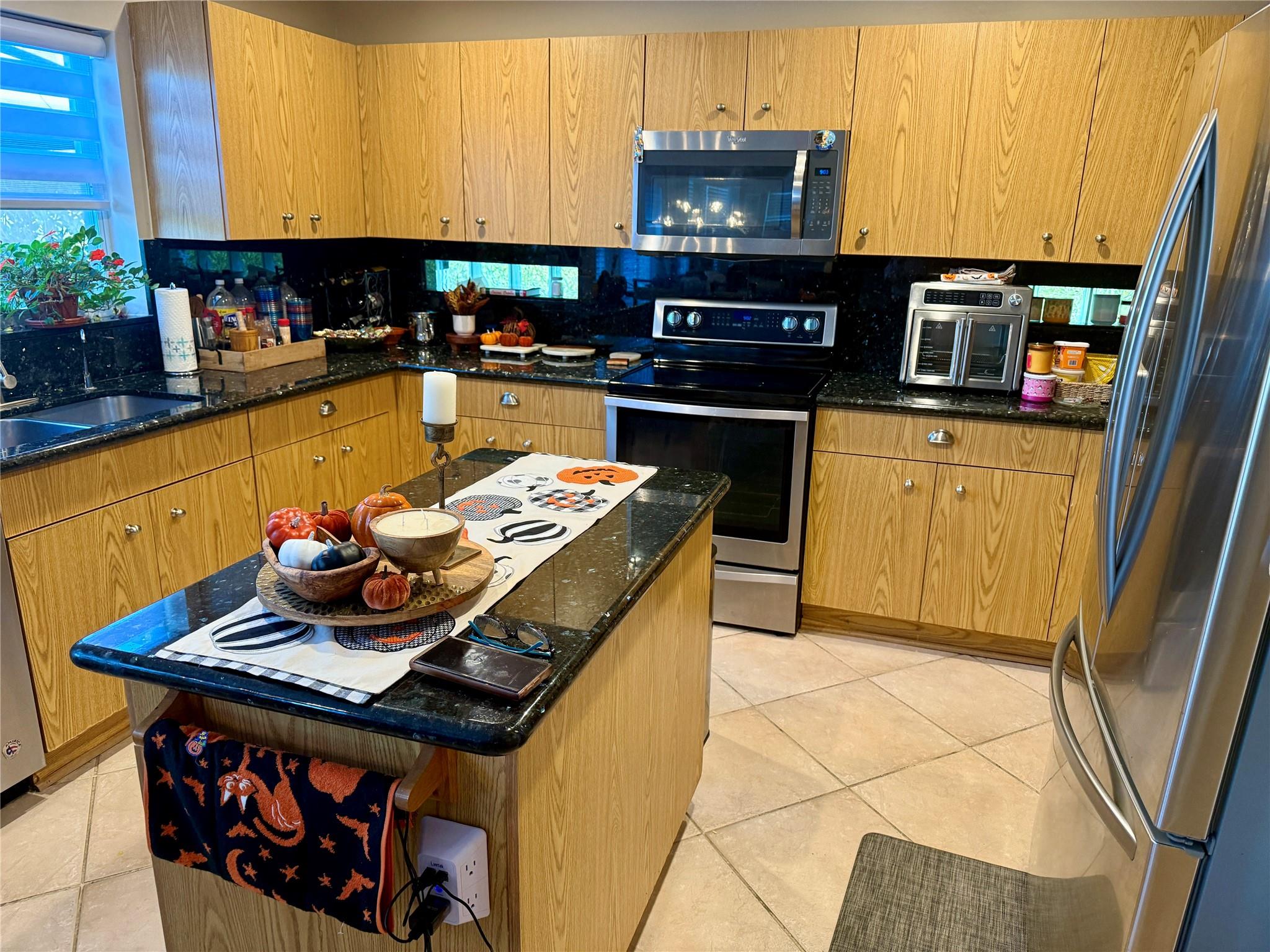 5522 NW 125th Terrace, Coral Springs, FL 33076