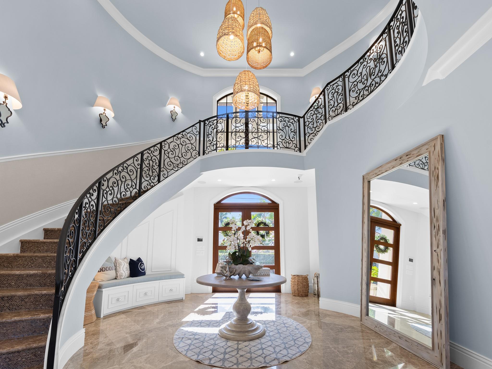 2319 NE 28th Street, Lighthouse Point, FL 33064