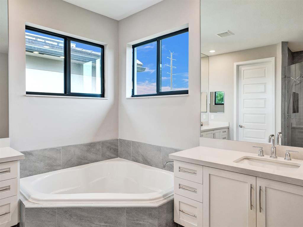 Photo for 10805 Oceano Way, Parkland, FL 33076 - Listing #FX-10428266 10805 Oceano Way, Parkland, FL 33076