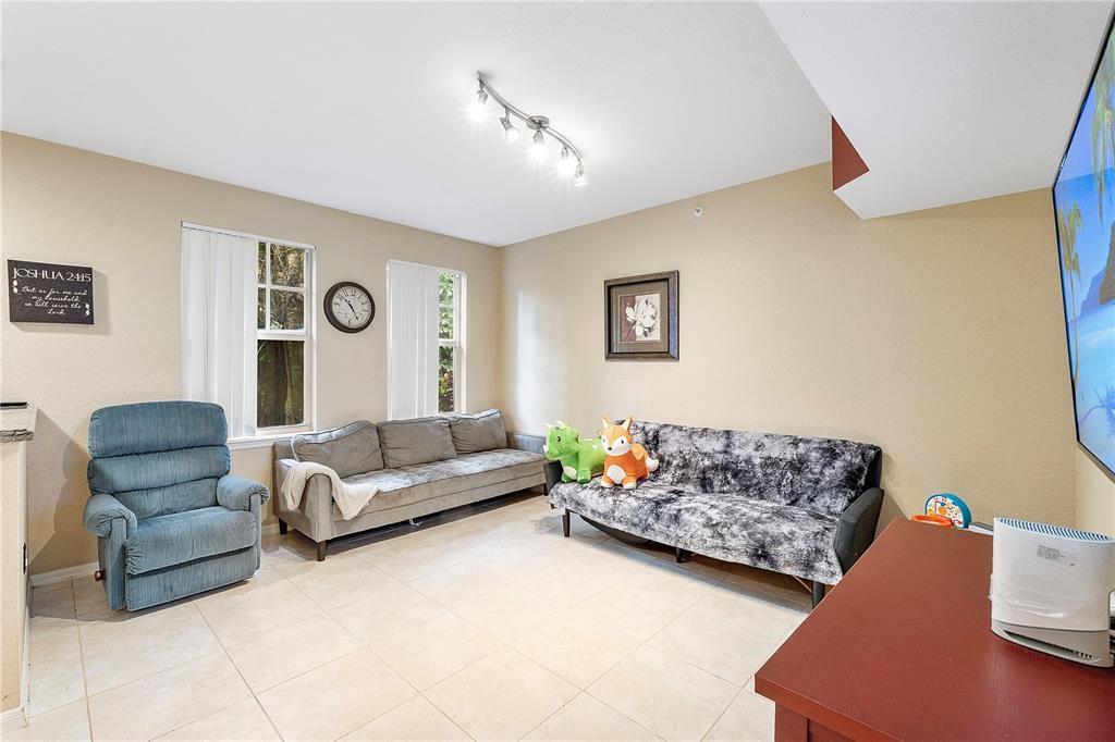 6926 W Sample Road 6926, Coral Springs, FL 33067