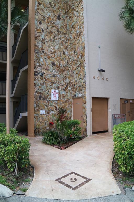 Photo for 4940 E Sabal Palm Boulevard, 303, Tamarac, FL 33319 - Listing #FX-10435747 4940 E Sabal Palm Boulevard, 303, Tamarac, FL 33319