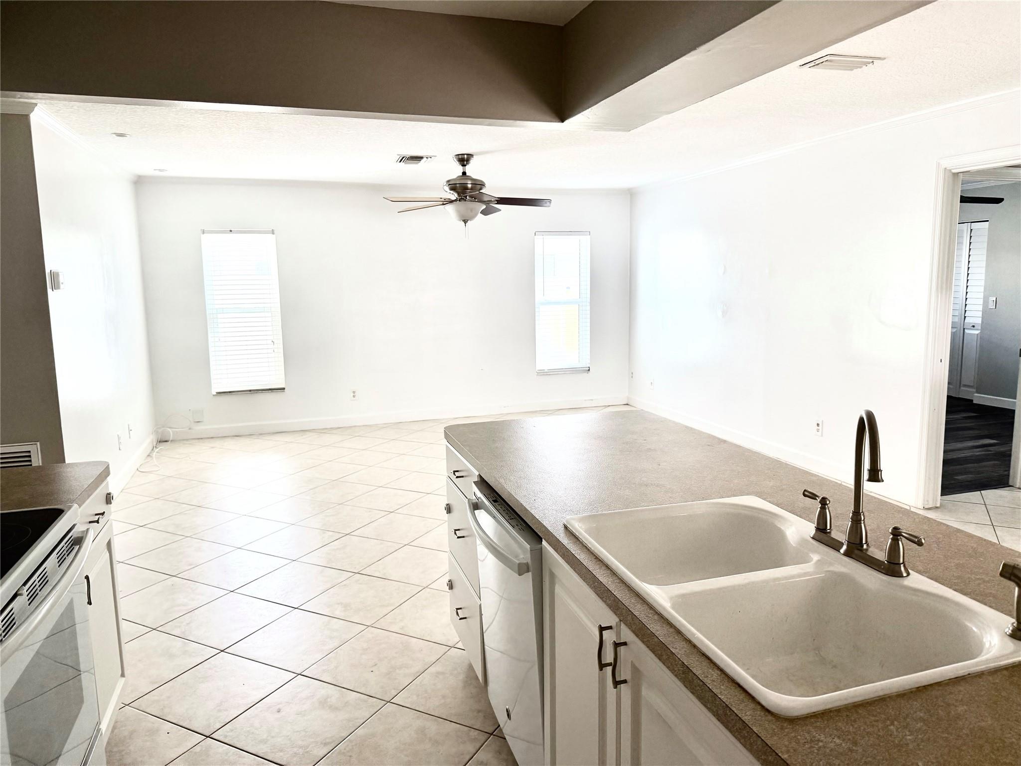 9850 NW 25th Court, Coral Springs, FL 33065