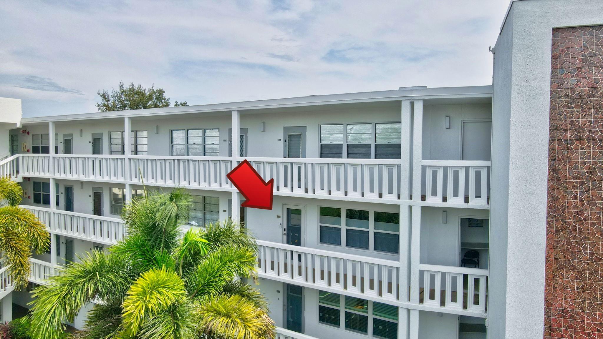 Photo for 3107 Cambridge E, 3107, Deerfield Beach, FL 33442 - Listing #FX-10479052 3107 Cambridge E, 3107, Deerfield Beach, FL 33442