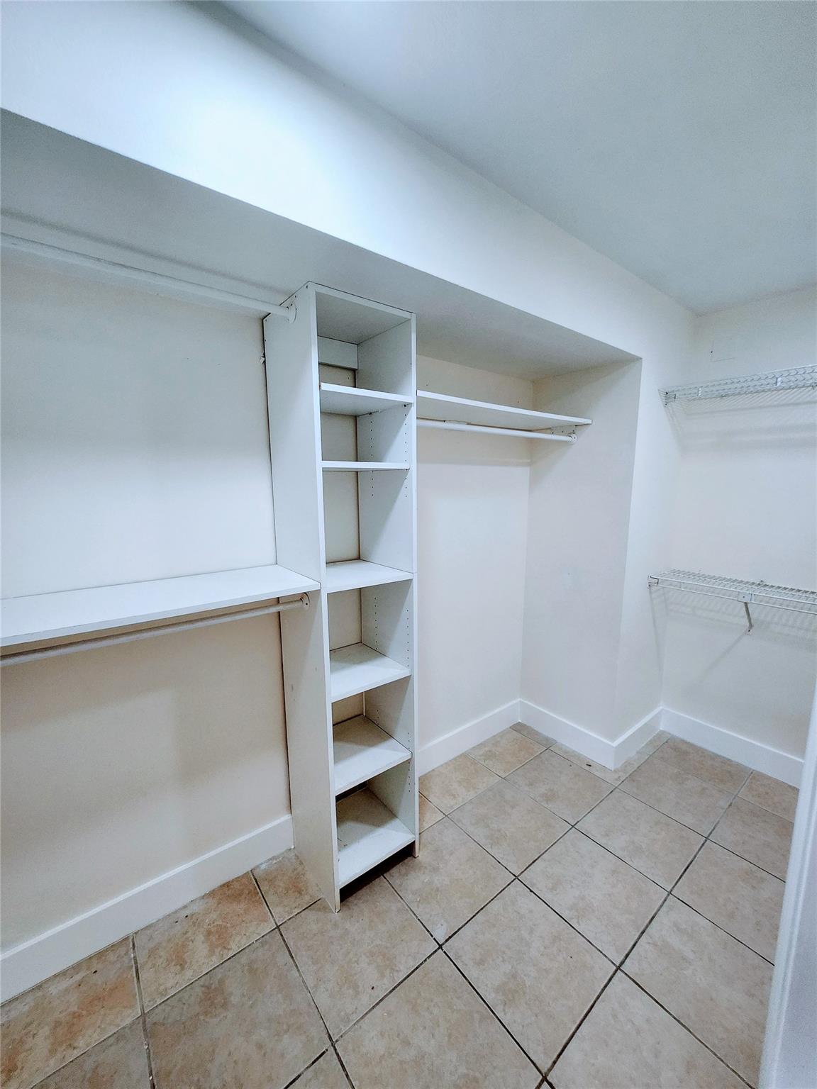 793 NE 206th Street, Miami, FL 33179