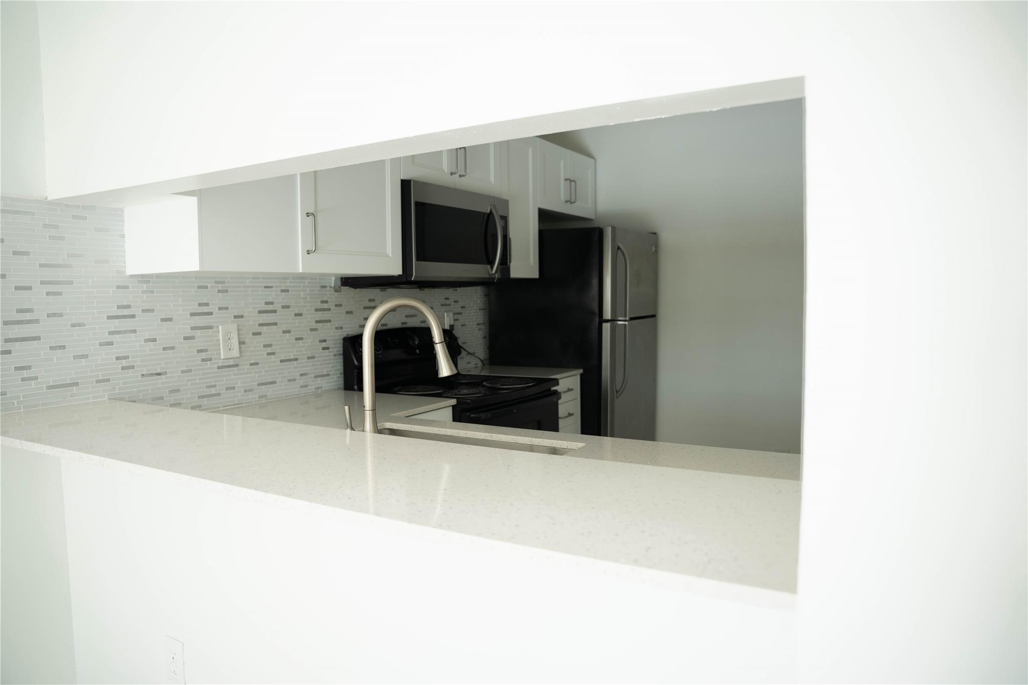 11680 NW 39th Street, Coral Springs, FL 33065