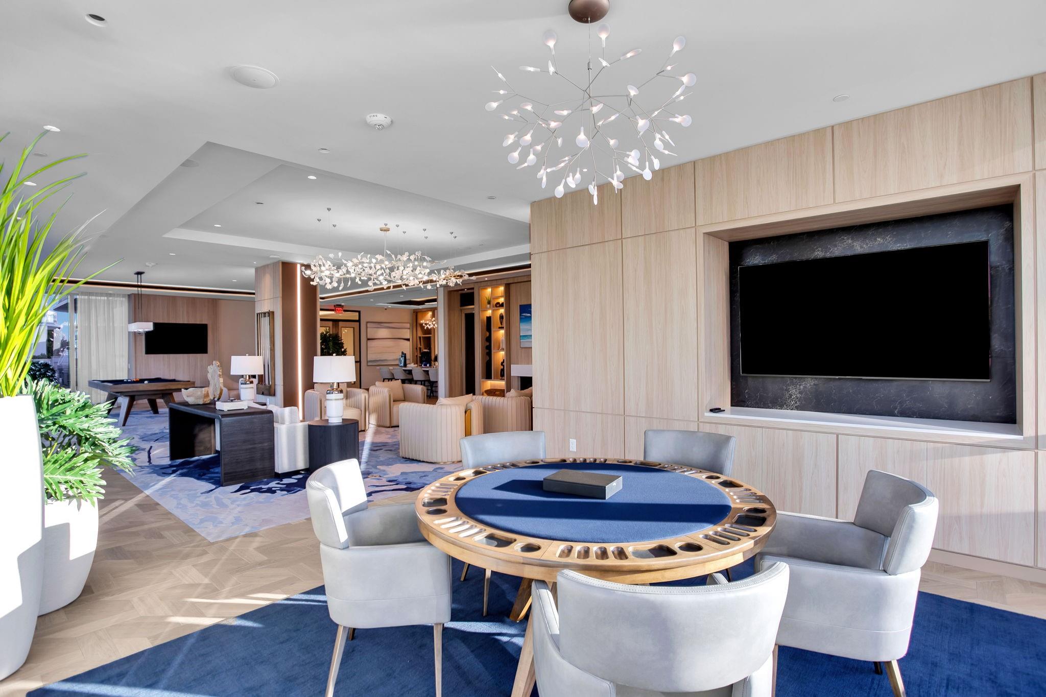 The Wave-Gathering Lounge