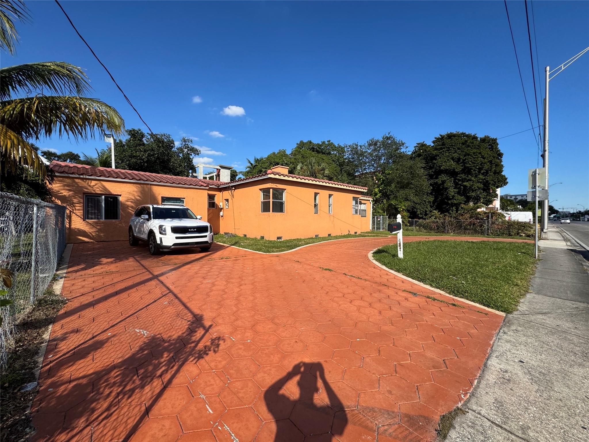 Photo for 315 NE 125th Street, North Miami, FL 33161 - listing #FX-10537700 315 NE 125th Street, North Miami, FL 33161