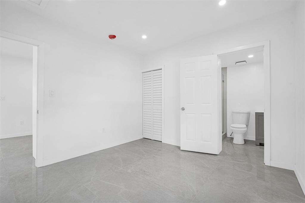 11406 NW 17th Avenue, Miami, FL 33167