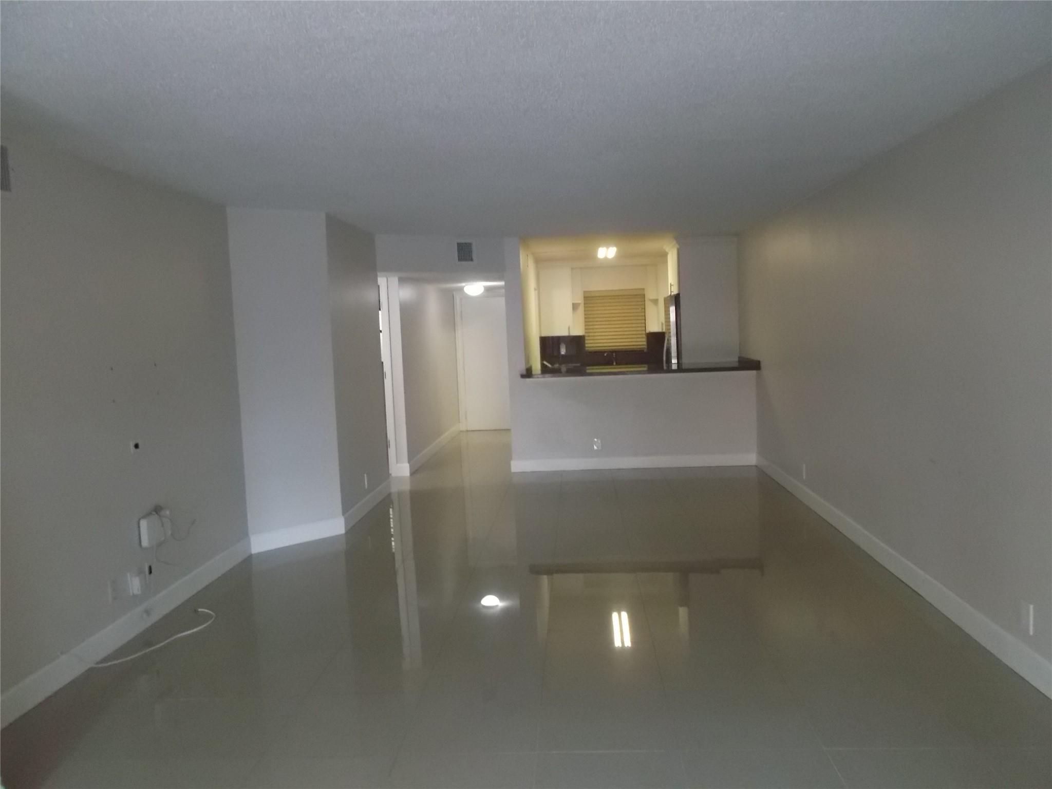 Photo for 2955 Riverside Drive 103, Coral Springs, FL 33065 - Listing #FX-10554278 2955 Riverside Drive 103, Coral Springs, FL 33065