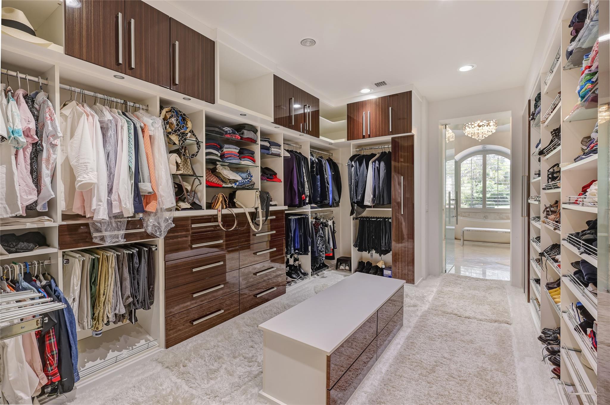 Photo for 10792 Pine Lodge Trail, Davie, FL 33328 - Listing #FX-10511577 10792 Pine Lodge Trail, Davie, FL 33328