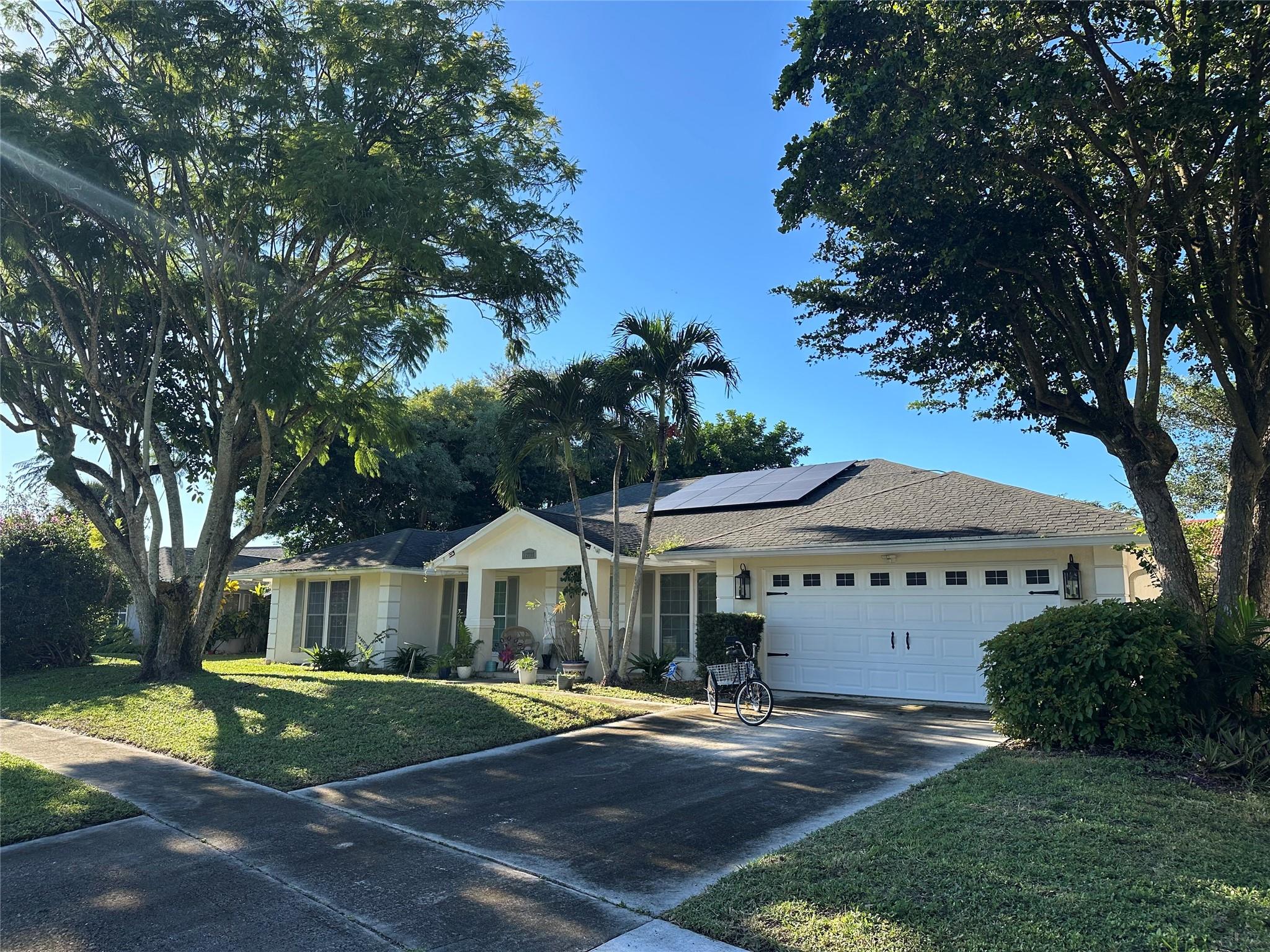 Photo for 12775 Newton Place, Wellington, FL 33414 - listing #FX-10534983 12775 Newton Place, Wellington, FL 33414