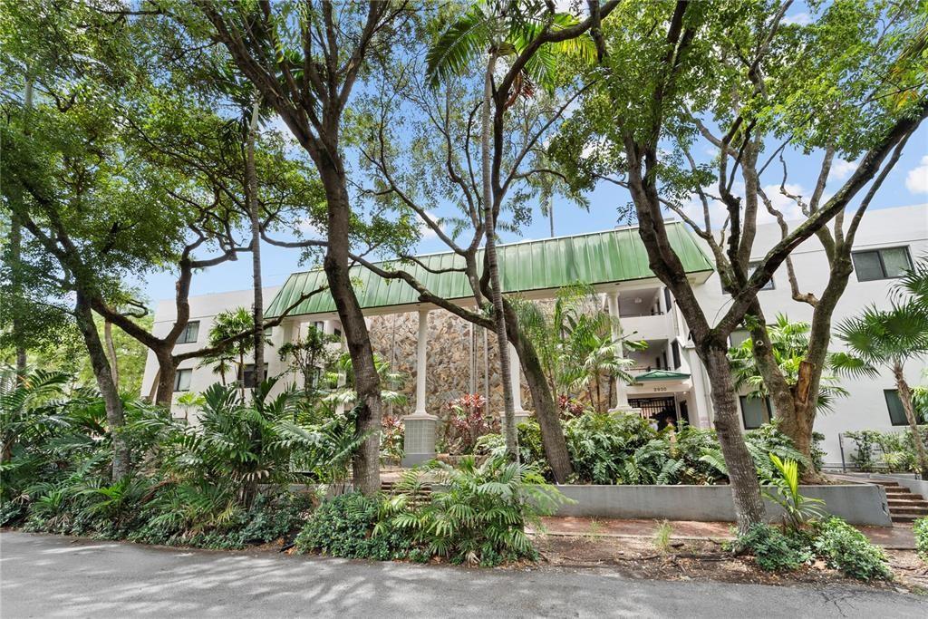 2924 Day Avenue N211, Miami, FL 33133