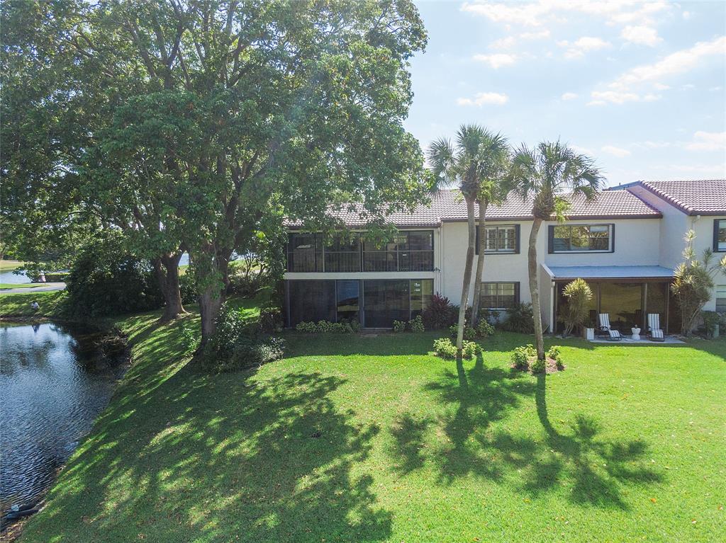 Photo for 8210 E Casa Del Lago, E, Boca Raton, FL 33433 - Listing #FX-10435946 8210 E Casa Del Lago, E, Boca Raton, FL 33433