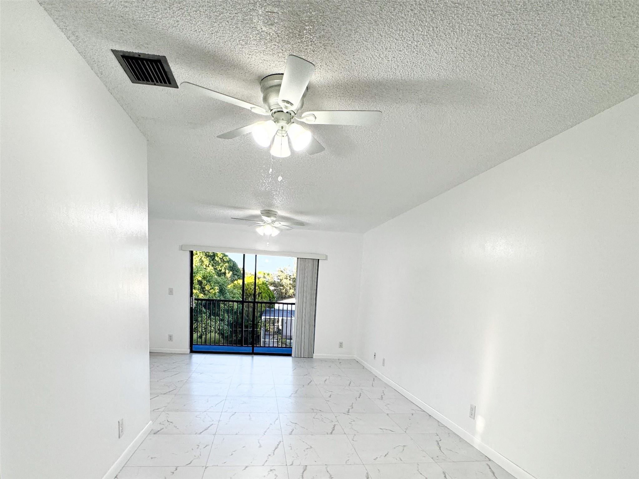 10687 Royal Palm Boulevard, Coral Springs, FL 33065