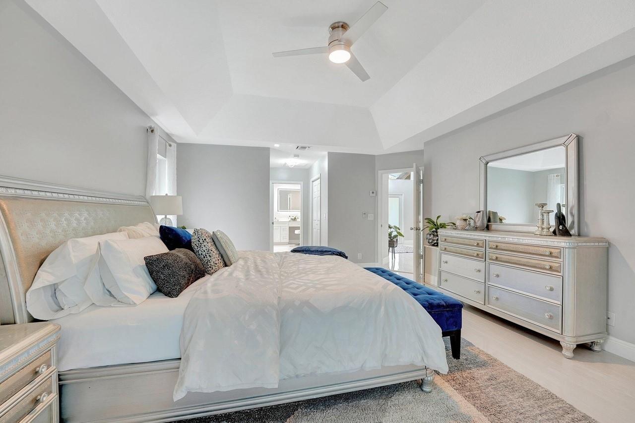 9066 NW 52nd Court, Coral Springs, FL 33067