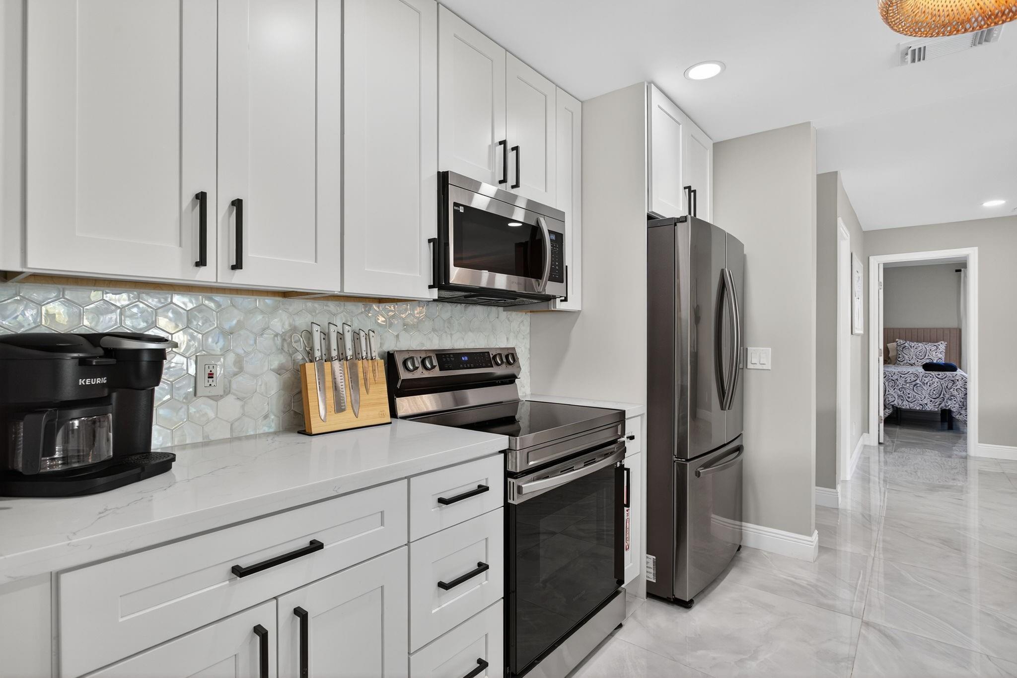 2421 NW 114th Avenue, Coral Springs, FL 33065