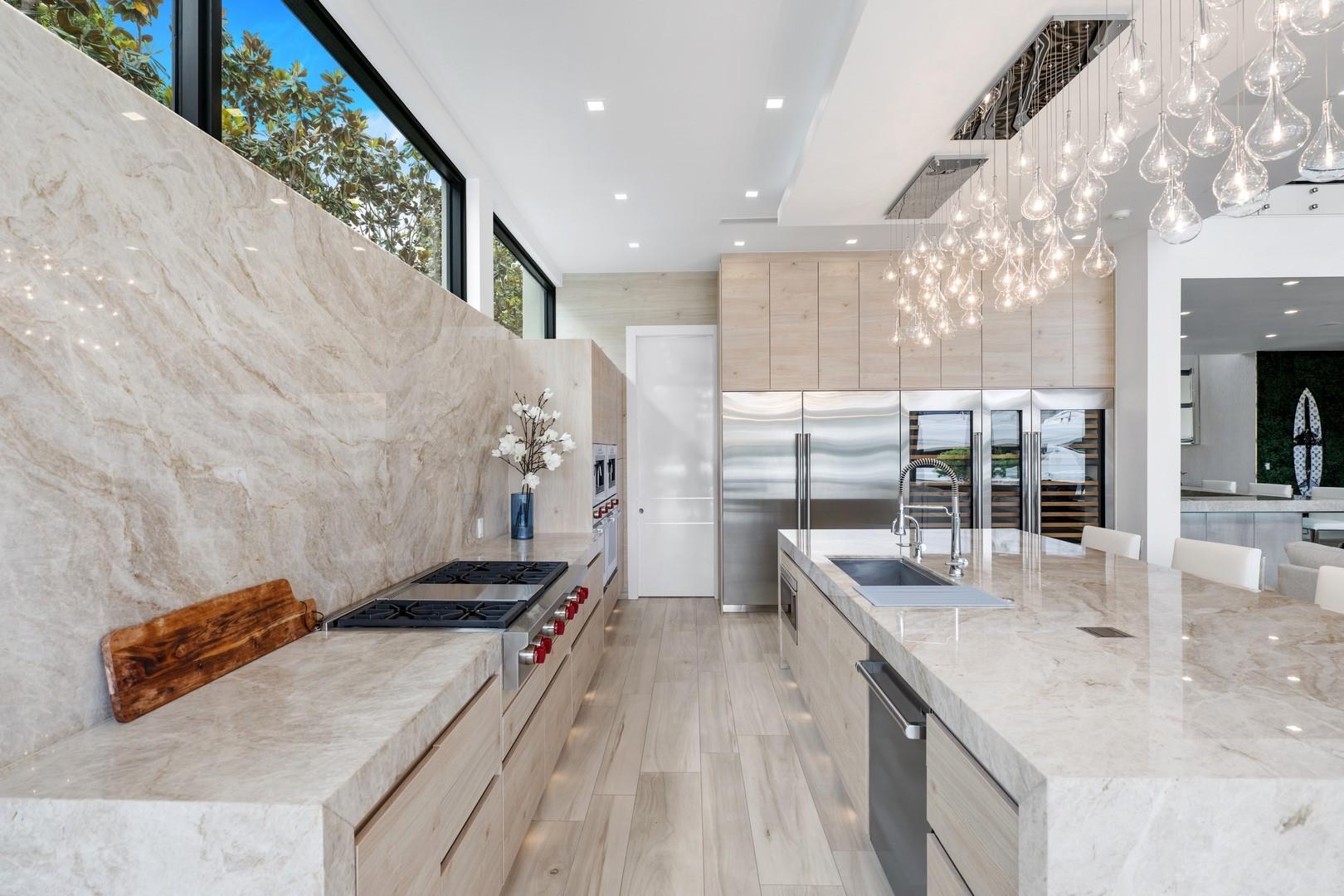 2437 Delmar Place, Fort Lauderdale, FL 33301